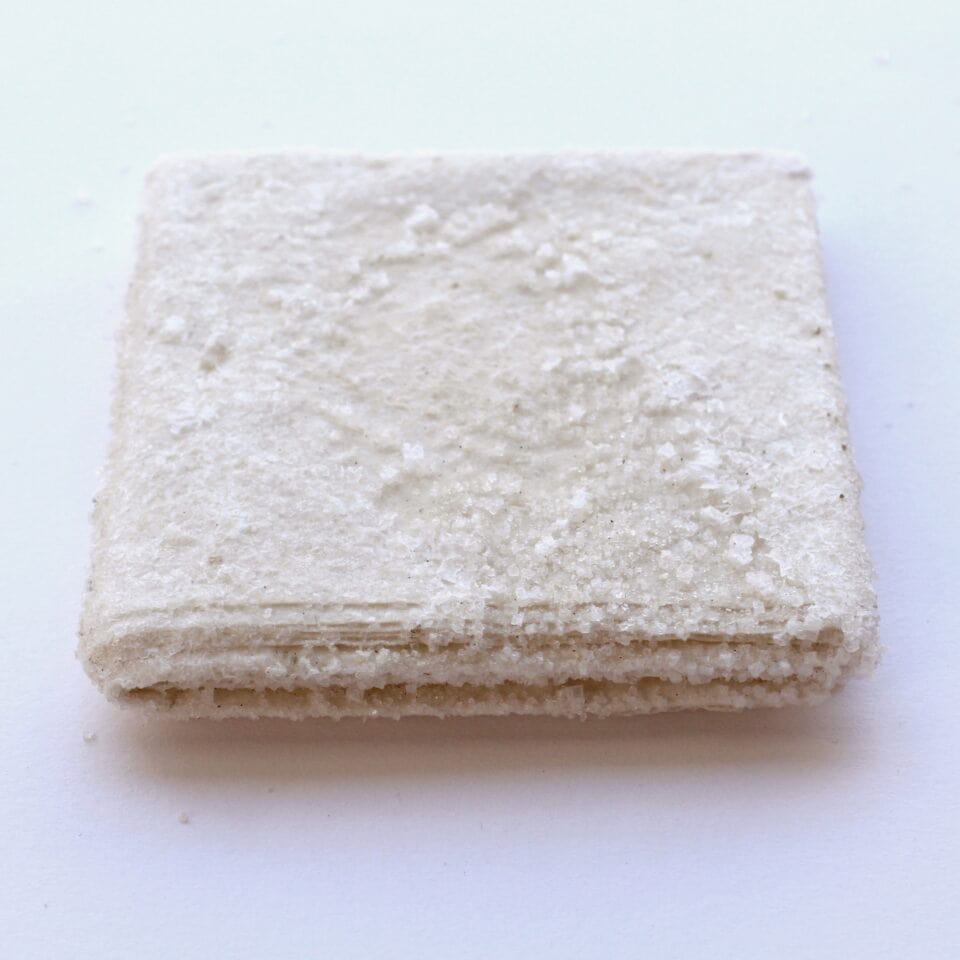 Sel papier trempe dans les marais salant de Guerande 8x8 cm