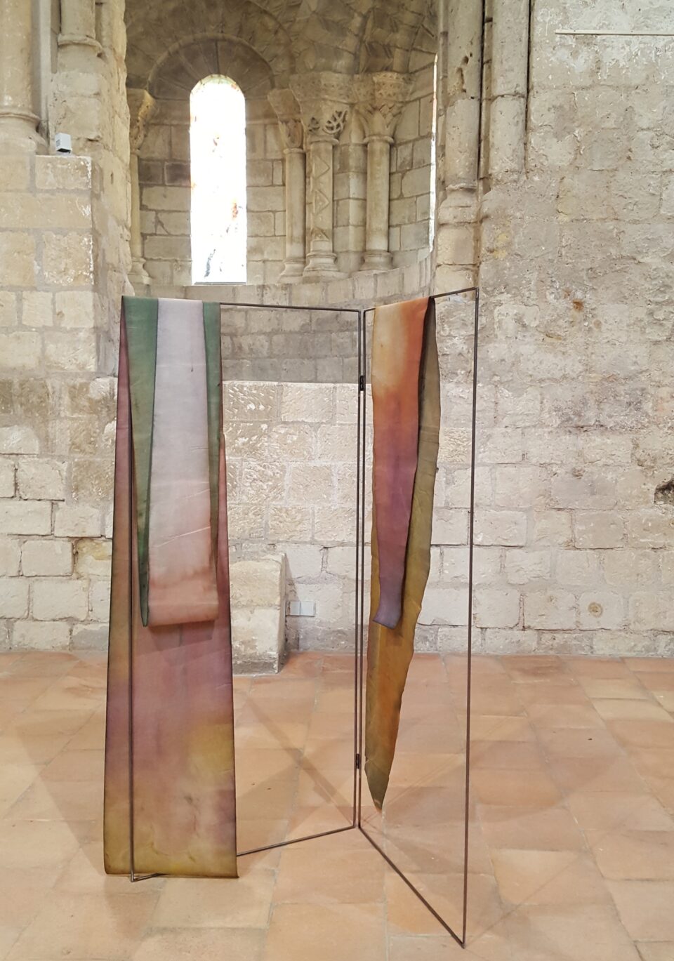 Les portants, Prieuré Saint Cosme, 2021 © Christophe Raimbault